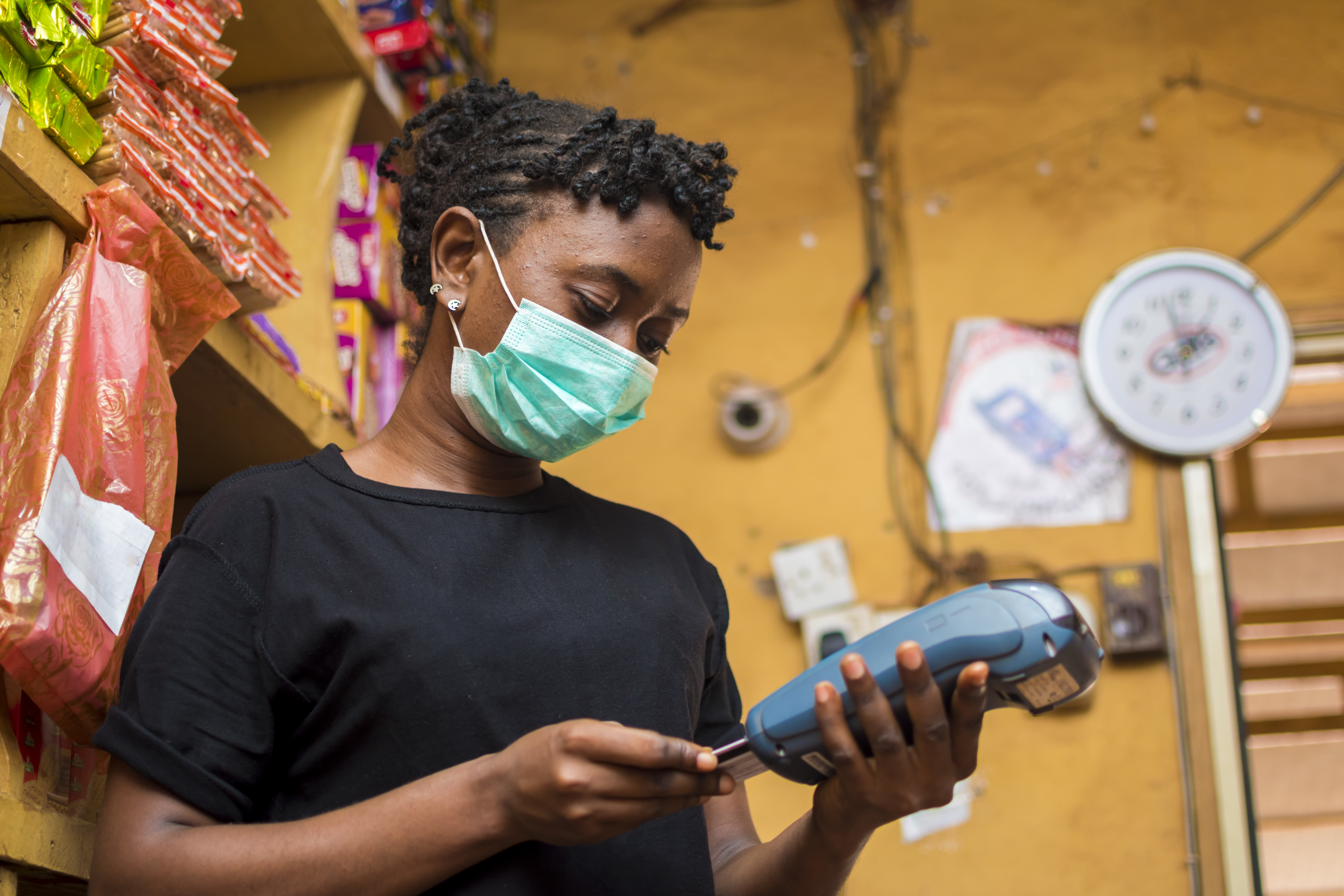 <div class="text_to_html">Liens entre commerce et genre focalisés sur le commerce électronique dans une perspective de genre et de développement (mai - juin 2023)</div>